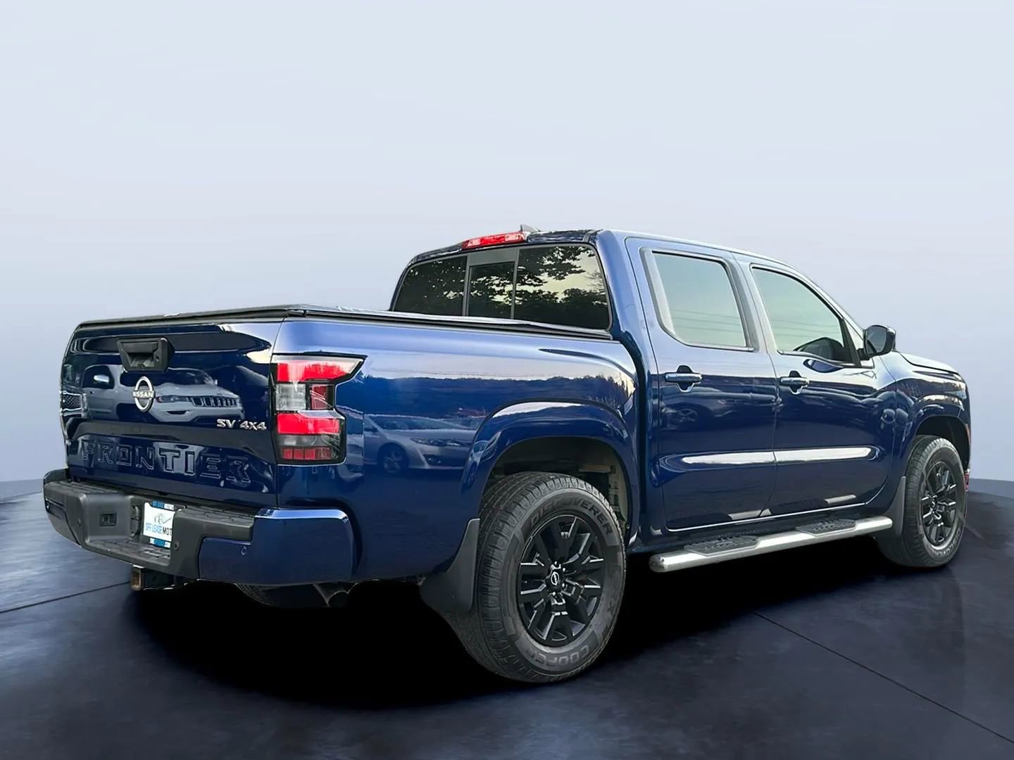 Used 2022 Nissan Frontier SV image 5