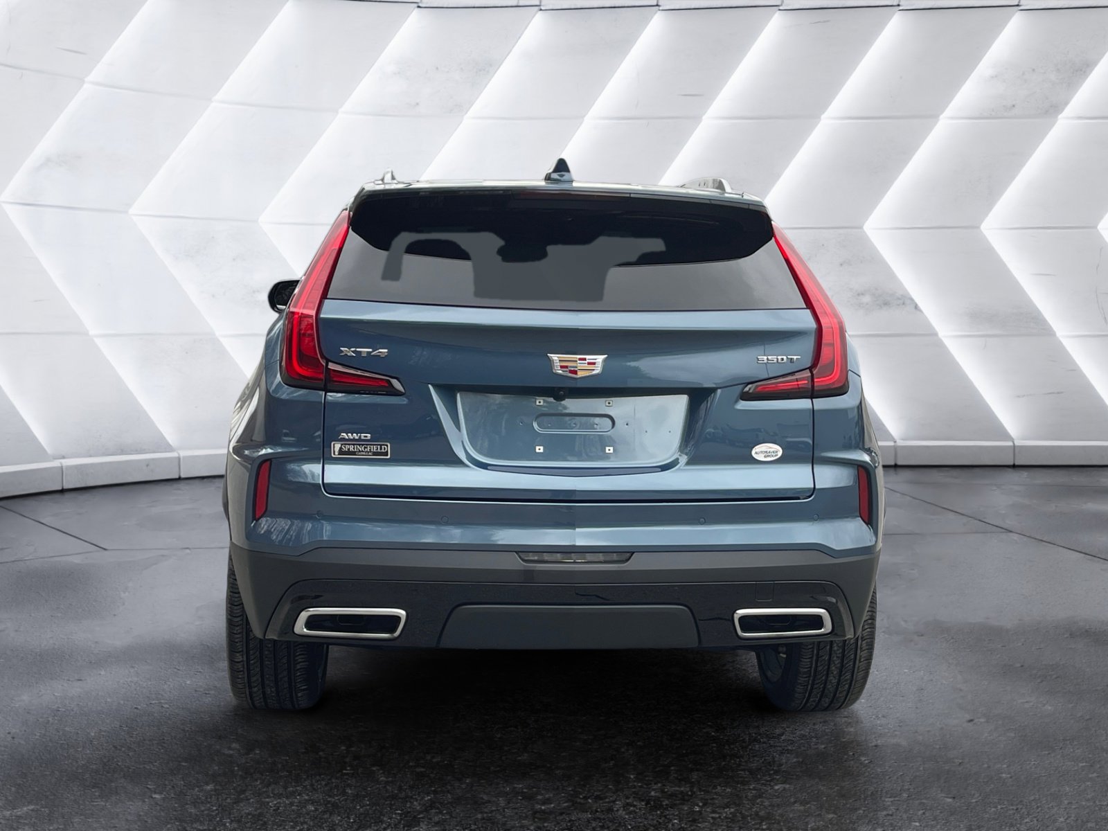 Used 2025 Cadillac XT4 Premium Luxury w/ Cold Weather Package image 5