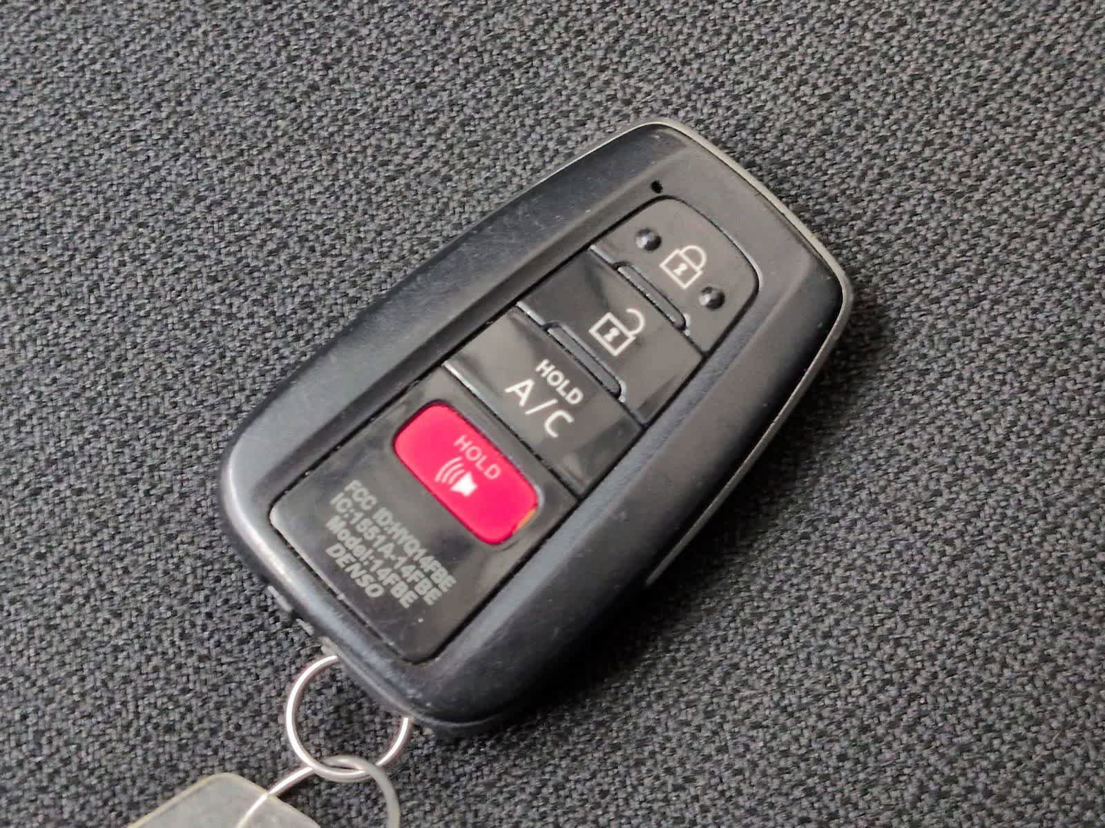 Used 2019 Toyota Prius Prime Premium image 35