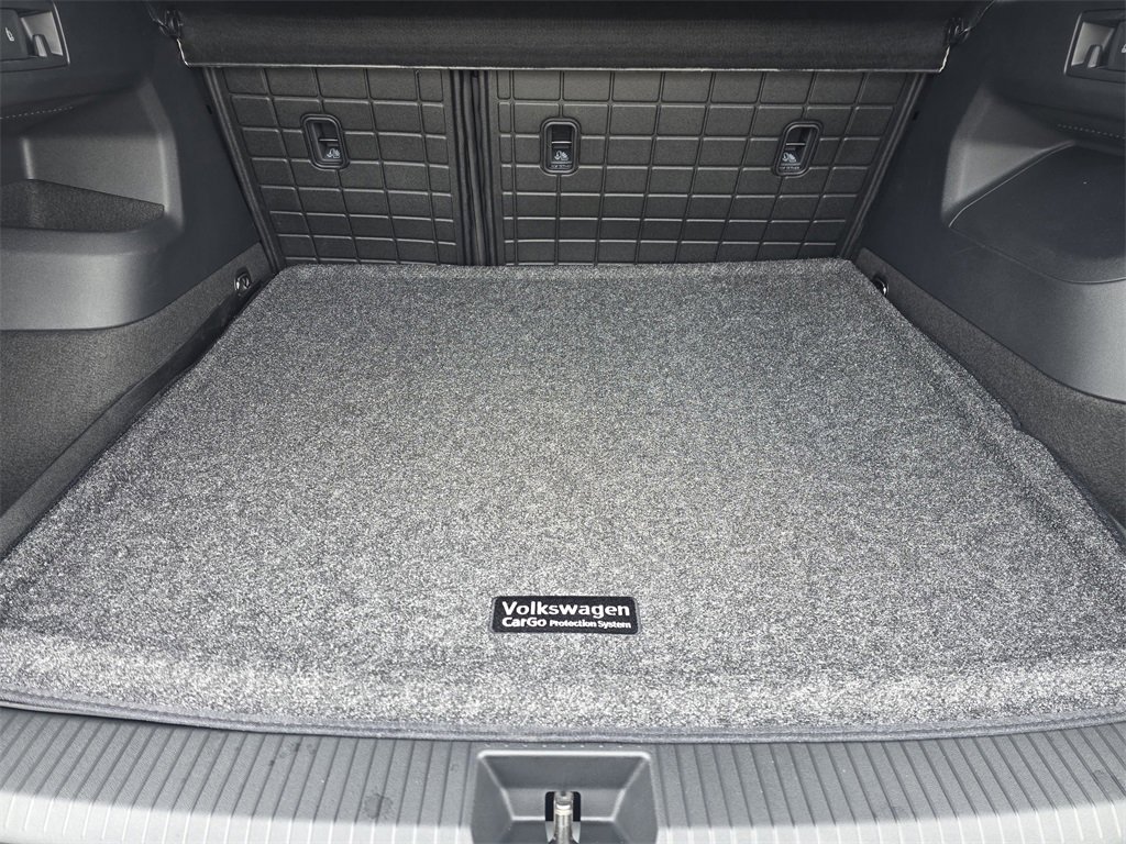 New 2026 Volkswagen Tiguan SEL R-Line image 26