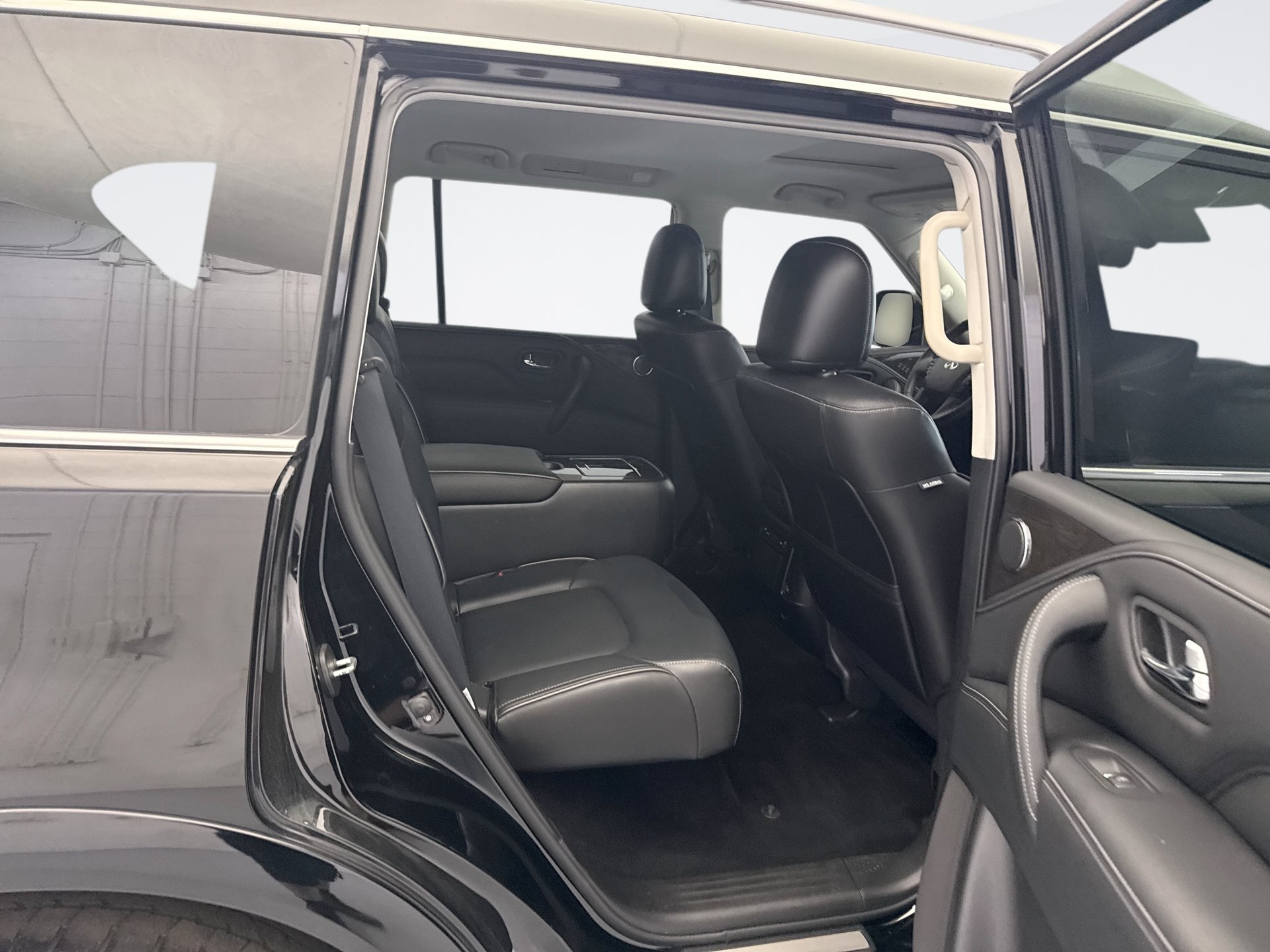 Used 2023 INFINITI QX80 Luxe w/ Cargo Package AWD/4WD image 21