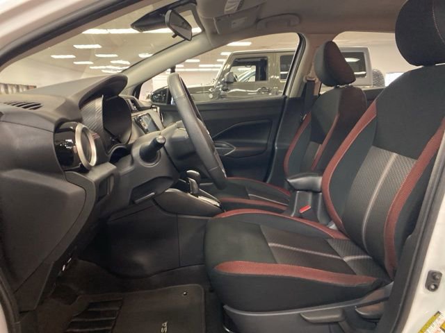 Used 2024 Nissan Versa SR image 19