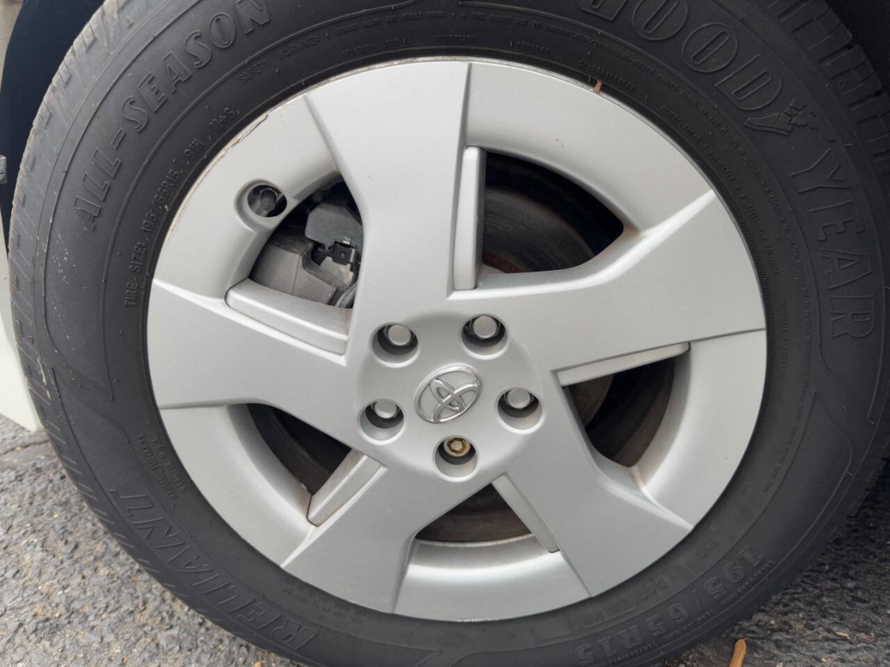 Used 2010 Toyota Prius Two image 21