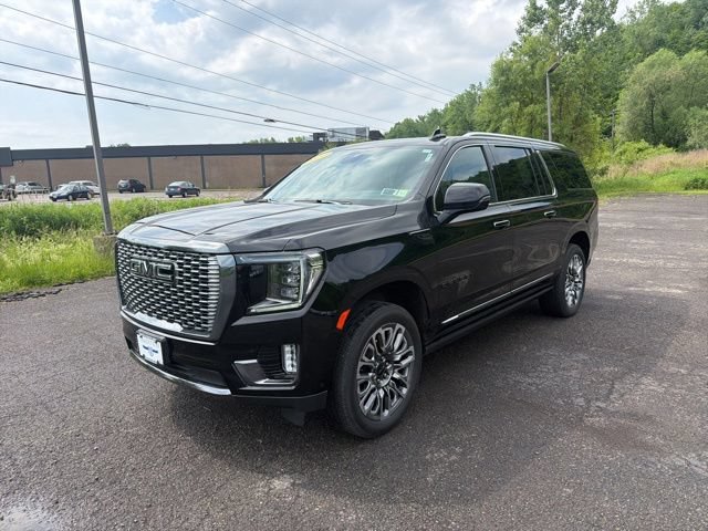 Certified 2024 GMC Yukon XL Denali Ultimate AWD/4WD image 1