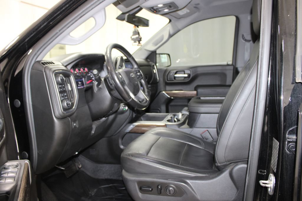 Used 2019 Chevrolet Silverado 1500 LT Trail Boss AWD/4WD image 34