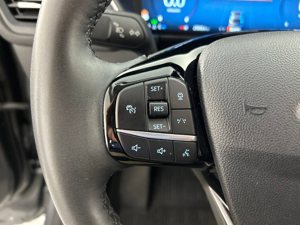Used 2023 Ford Escape Platinum AWD/4WD image 16