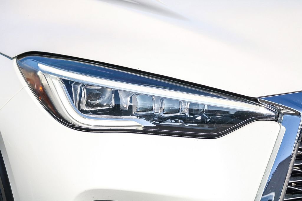 Used 2023 INFINITI QX55 Essential image 5