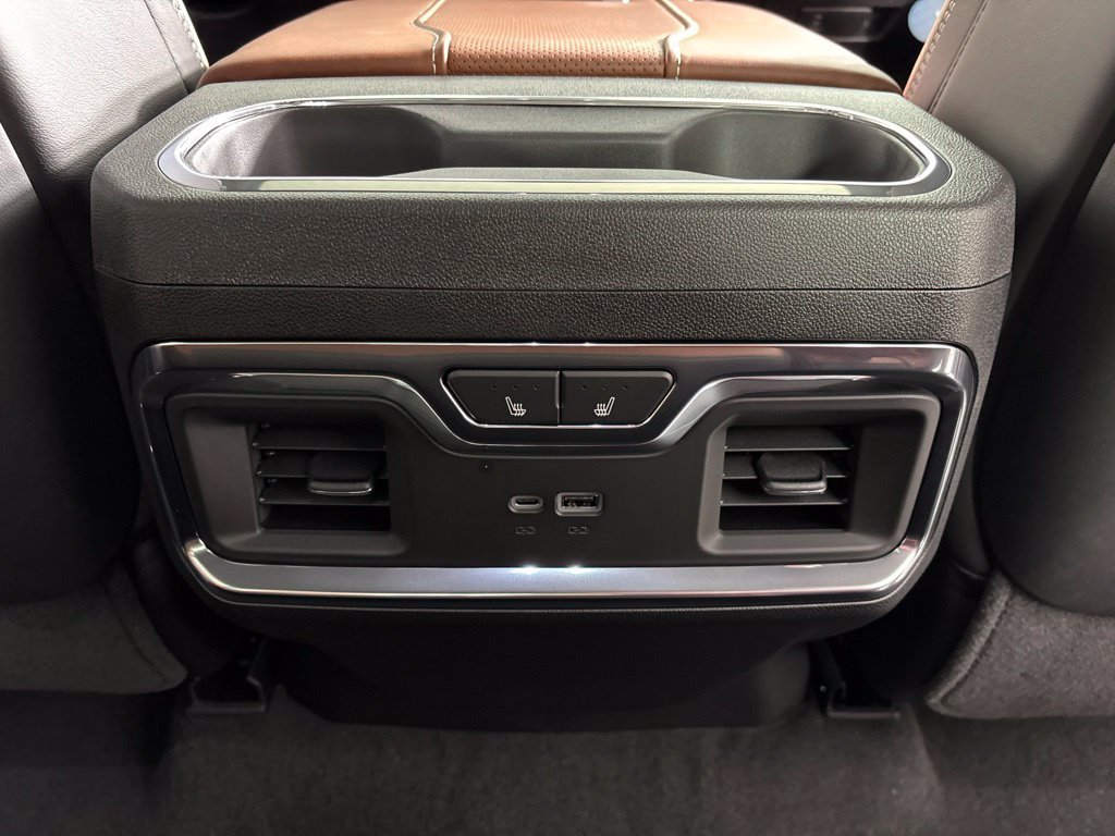 Certified 2026 GMC Sierra 2500 Denali Ultimate AWD/4WD image 14