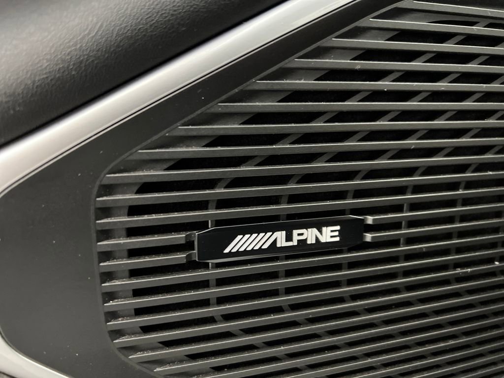 Used 2024 Jeep Wagoneer L Series II w/ Flexible Seating Group image 13