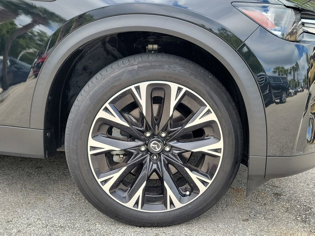 Used 2024 MAZDA CX-90 Plug-In Hybrid w/ Premium Plus AWD/4WD image 9
