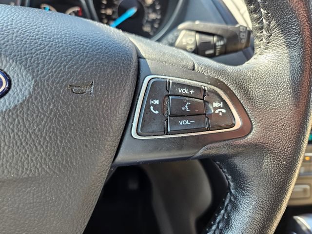 Used 2019 Ford Escape SEL image 15