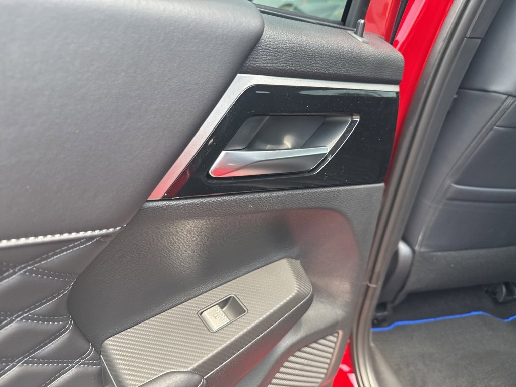 New 2025 Mitsubishi Outlander SEL image 22