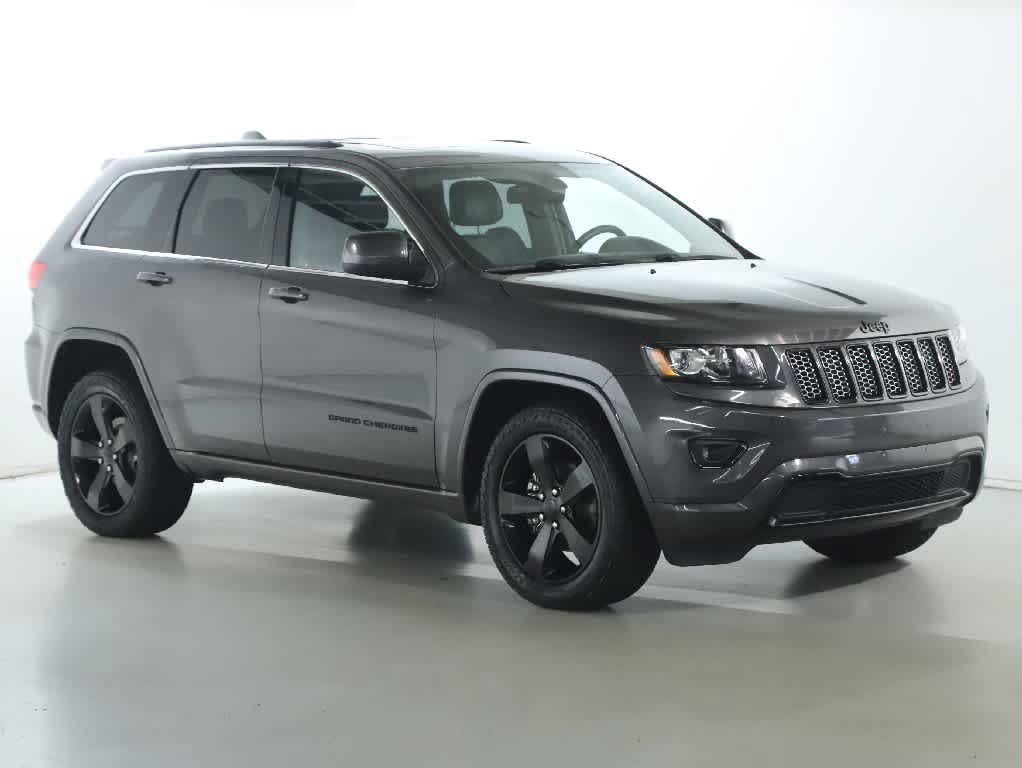 Used 2014 Jeep Grand Cherokee Altitude AWD/4WD image 9