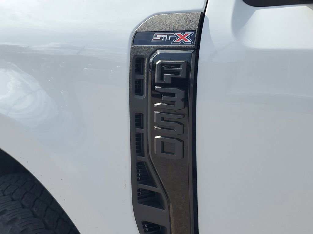 New 2026 Ford F350 4x4 Crew Cab Super Duty image 6