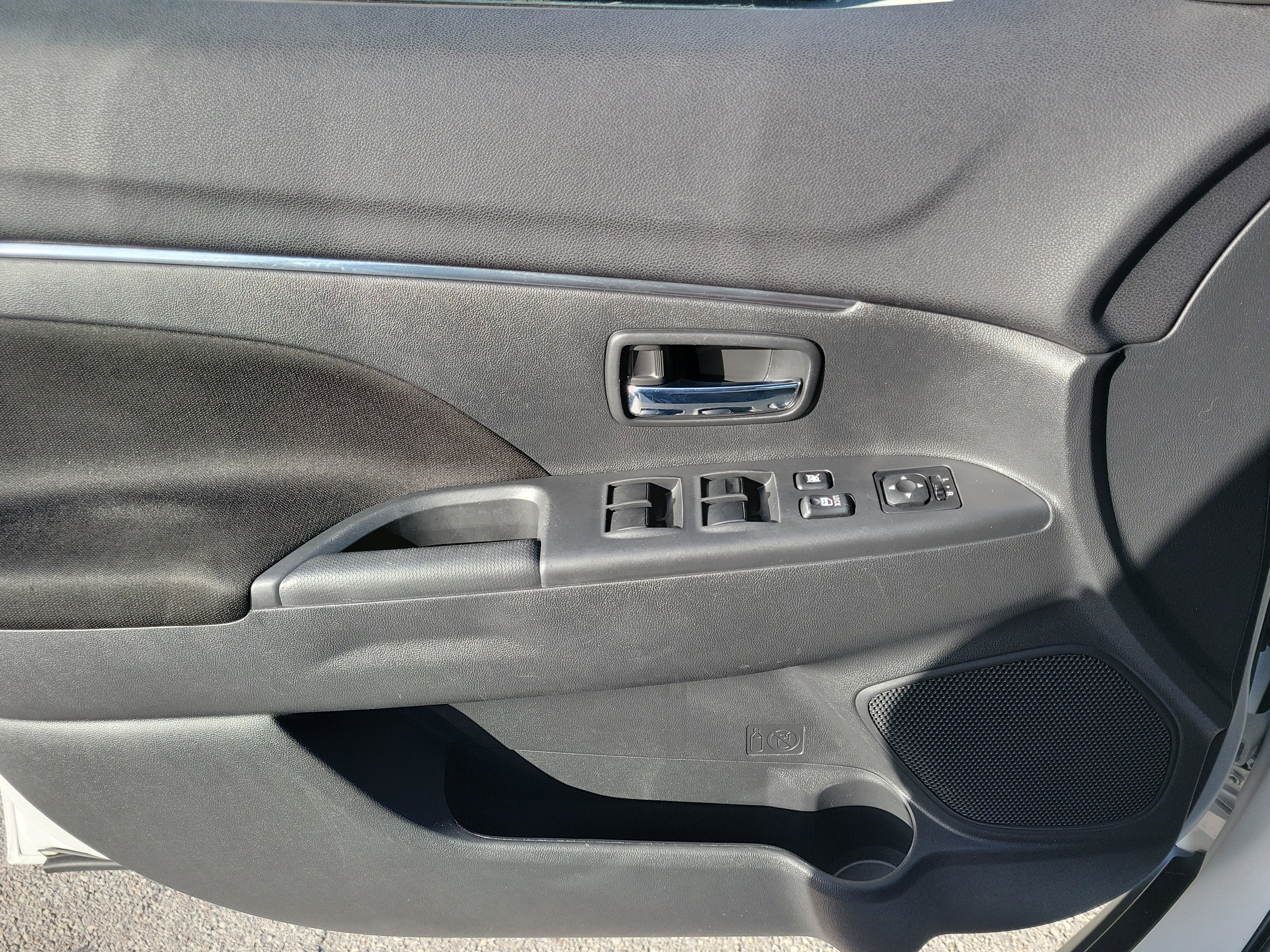 Used 2021 Mitsubishi Outlander Sport ES image 24