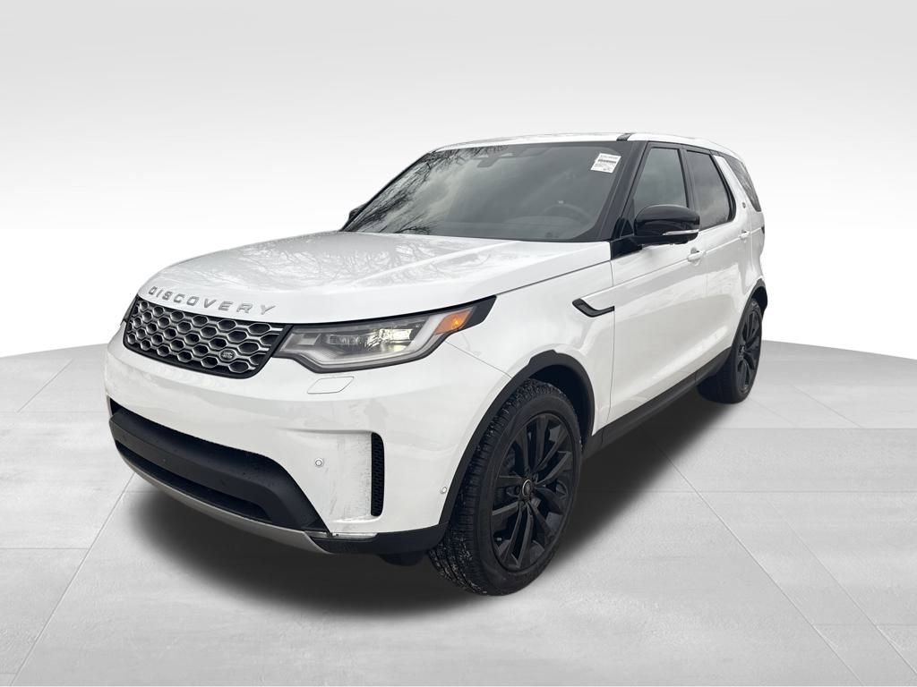 New 2026 Land Rover Discovery S image 1