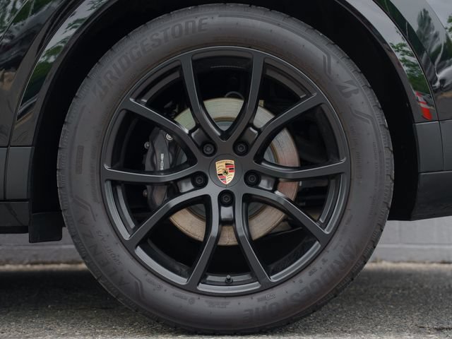 Certified 2026 Porsche Cayenne Coupe AWD/4WD image 13