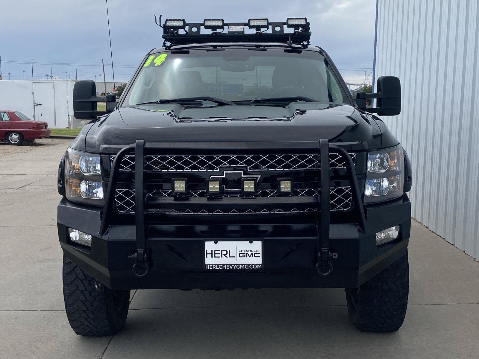Used 2014 Chevrolet Silverado 2500 LTZ w/ LTZ Plus Package AWD/4WD image 2