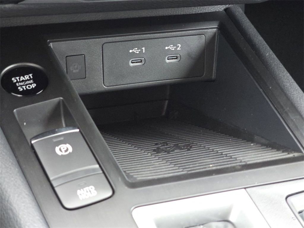 New 2026 Nissan Kicks SV w/ SV Premium Package FWD image 17