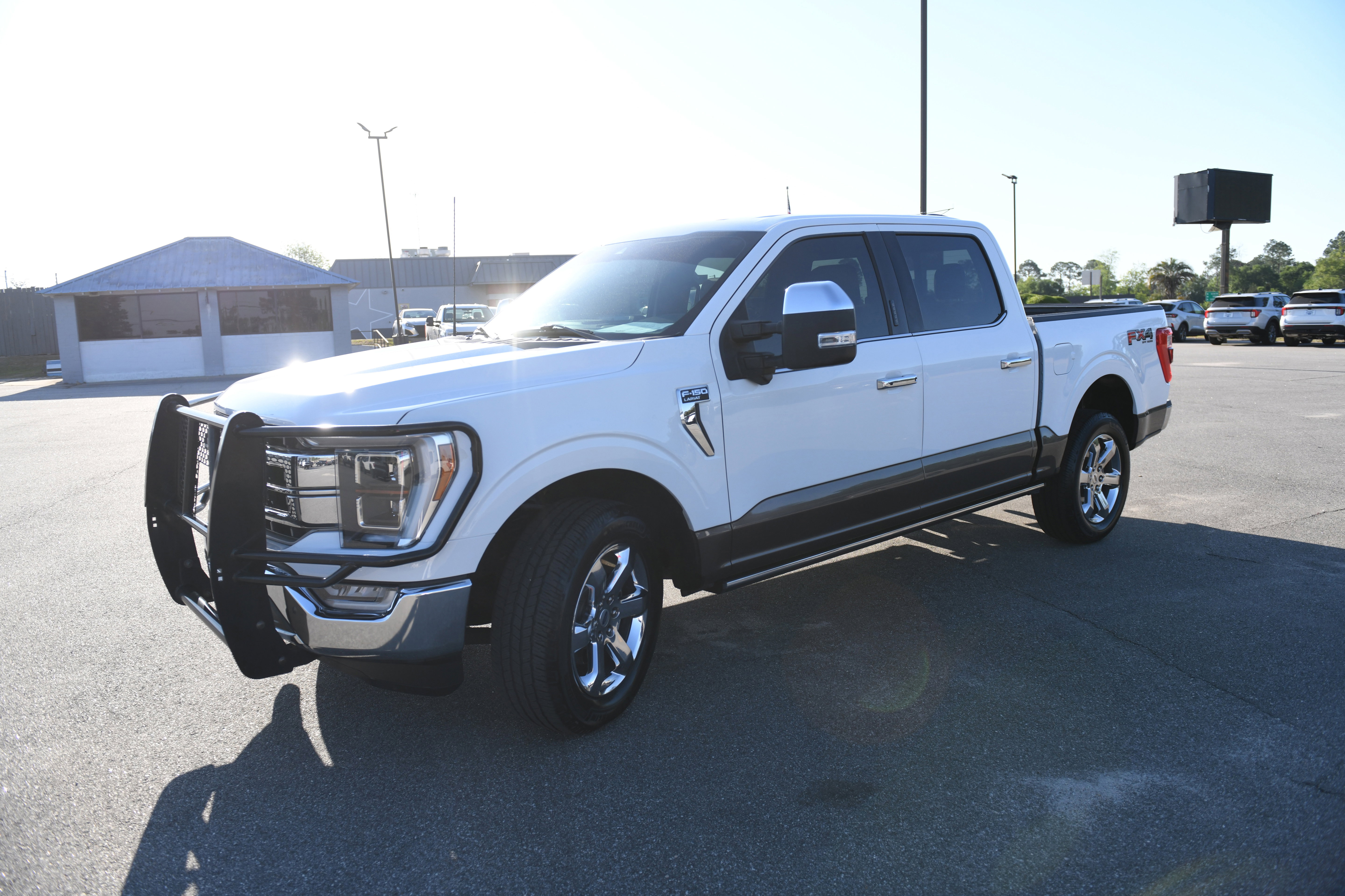 Used 2021 Ford F150 Lariat w/ Equipment Group 502A High AWD/4WD image 8