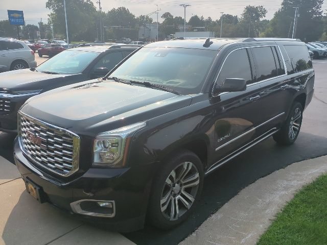 Used 2018 GMC Yukon XL Denali w/ Denali Ultimate Package AWD/4WD image 2