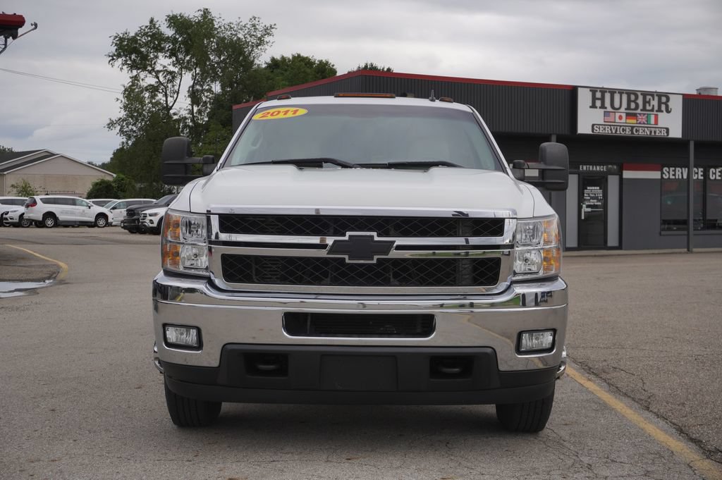 Used 2011 Chevrolet Silverado 3500 LTZ w/ LTZ Plus Package AWD/4WD image 2