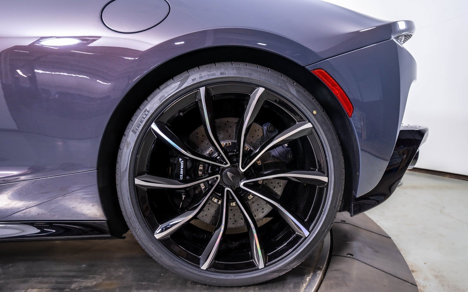Used 2025 McLaren GTS image 16