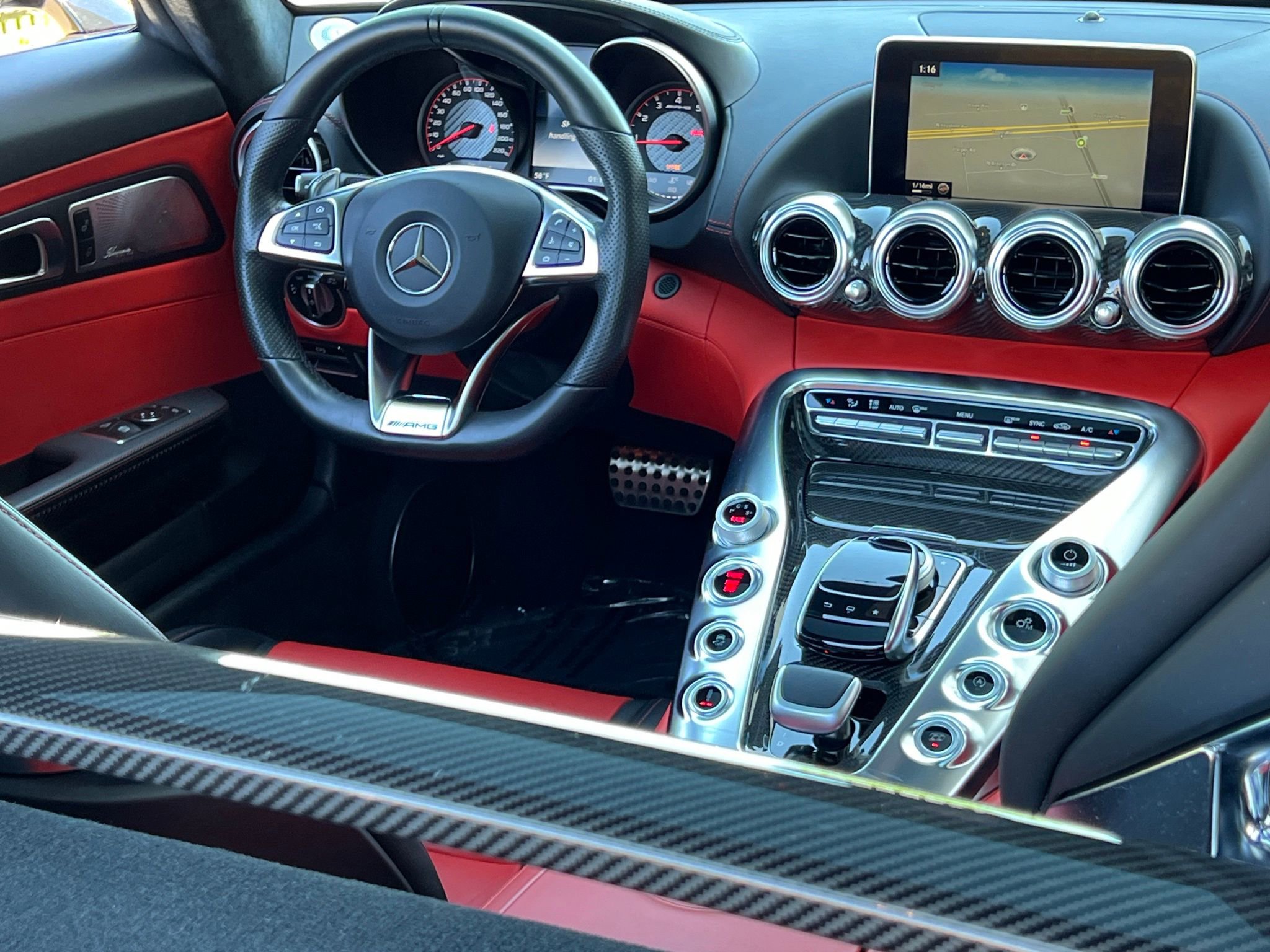 Used 2016 Mercedes-Benz AMG GT S image 16