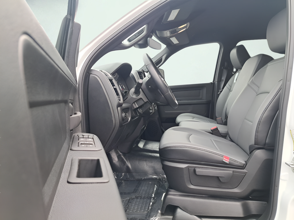 New 2026 RAM 3500 Tradesman AWD/4WD image 10