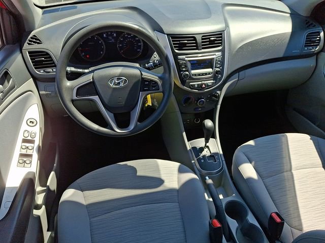 Used 2017 Hyundai Accent SE FWD image 2