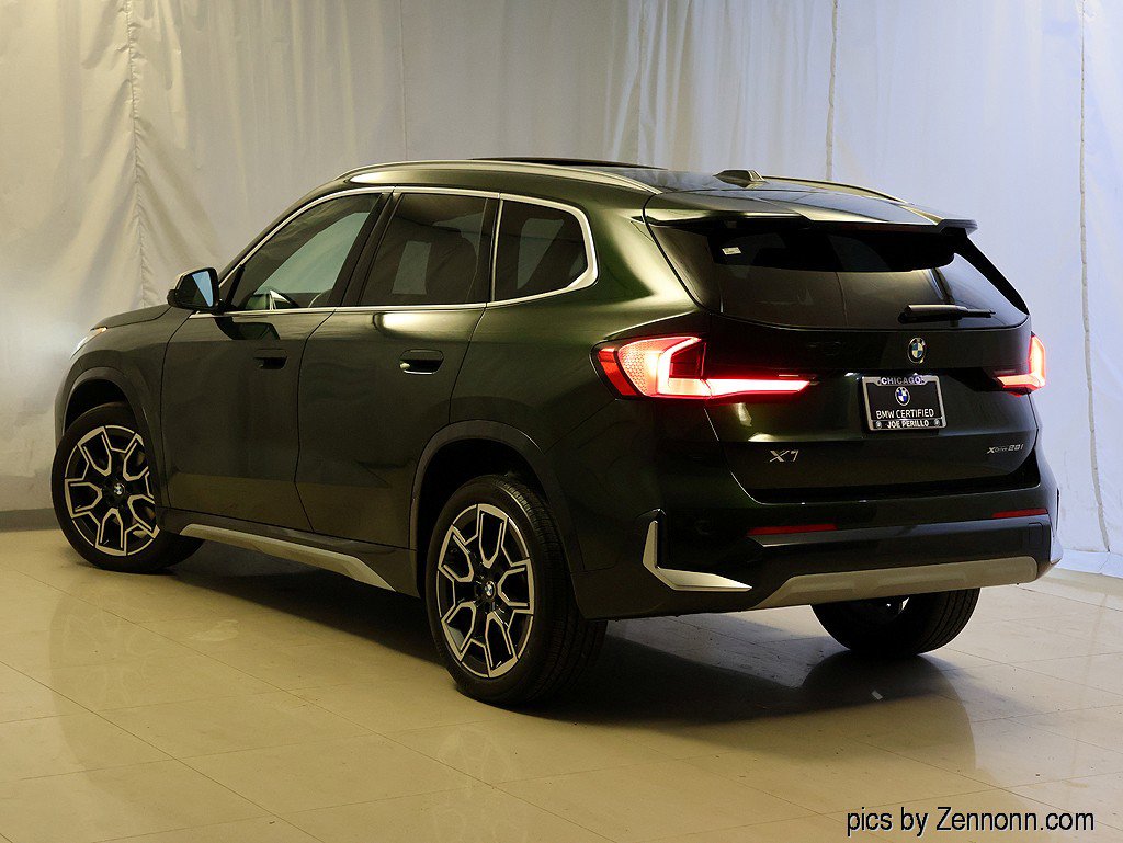 Certified 2024 BMW X1 xDrive28i w/ Technology Package AWD/4WD image 9