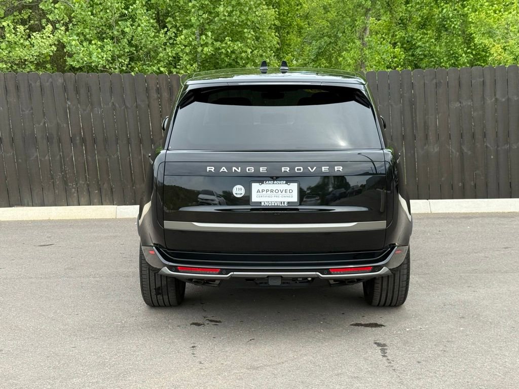 Used 2025 Land Rover Range Rover Long Wheelbase SE AWD/4WD image 4