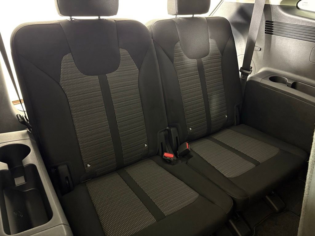 New 2026 Kia Sorento LX FWD image 18