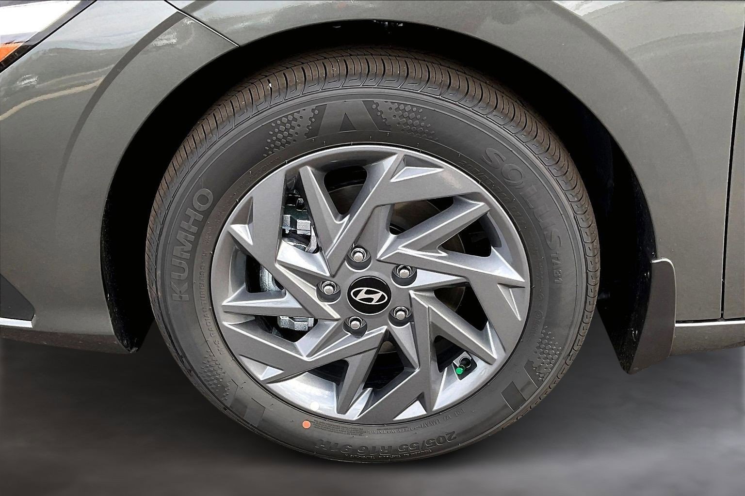 New 2026 Hyundai Elantra Blue image 13