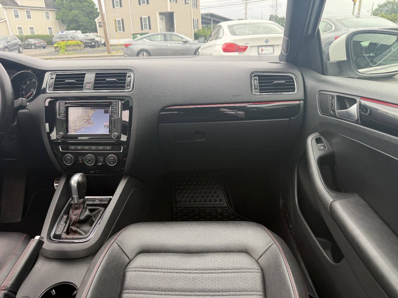 Used 2017 Volkswagen Jetta GLI FWD image 26