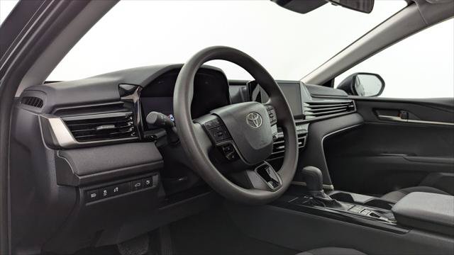 Used 2026 Toyota Camry LE FWD image 22
