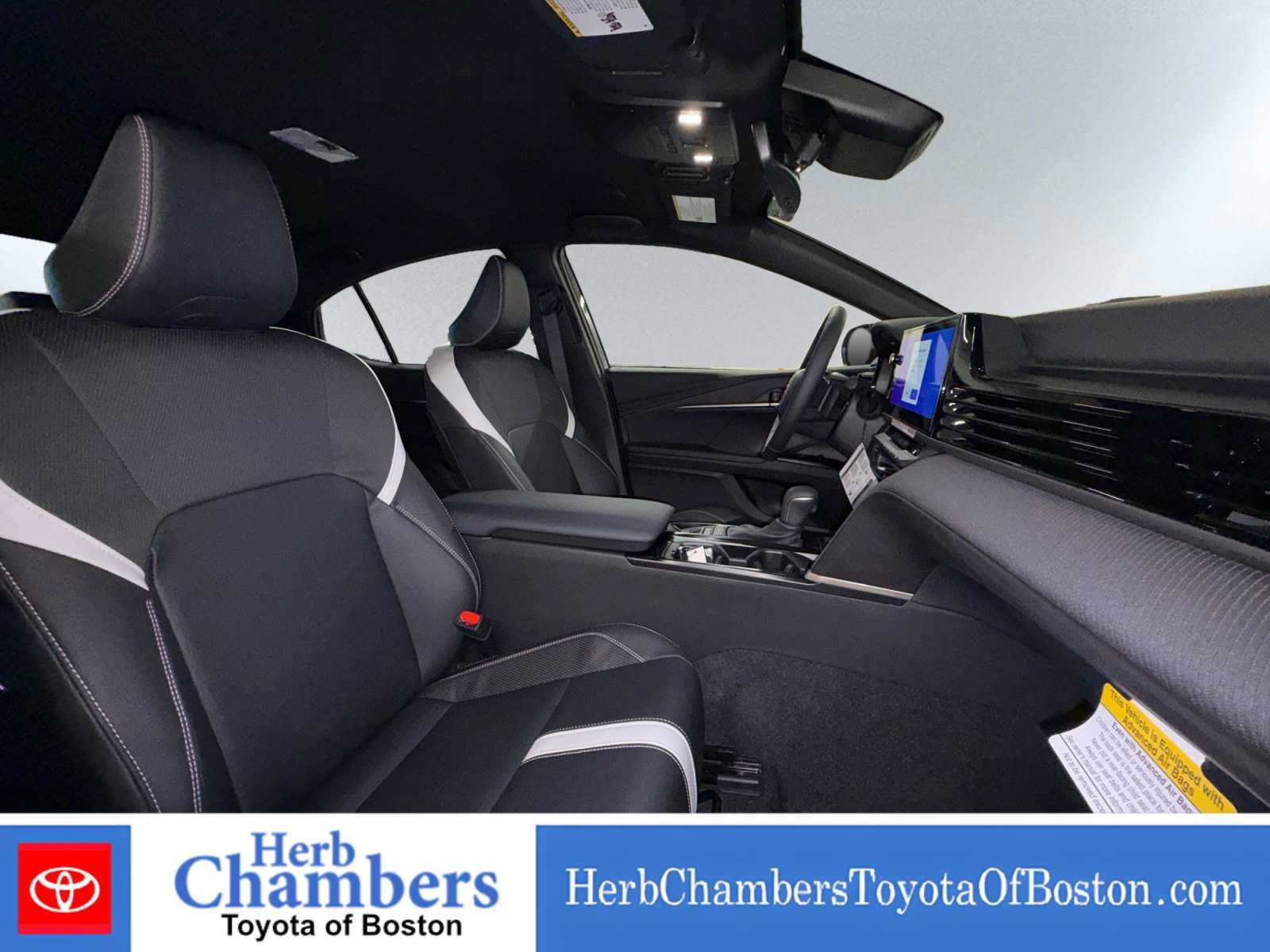 Used 2026 Toyota Camry SE w/ Multimedia Upgrade Package FWD image 18