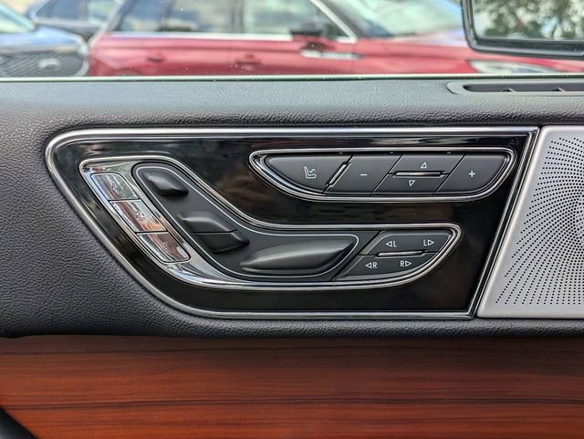 Used 2021 Lincoln Navigator Reserve AWD/4WD image 20