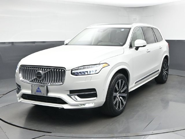 Used 2025 Volvo XC90 B6 Plus w/ Protection Package Premier AWD/4WD image 3
