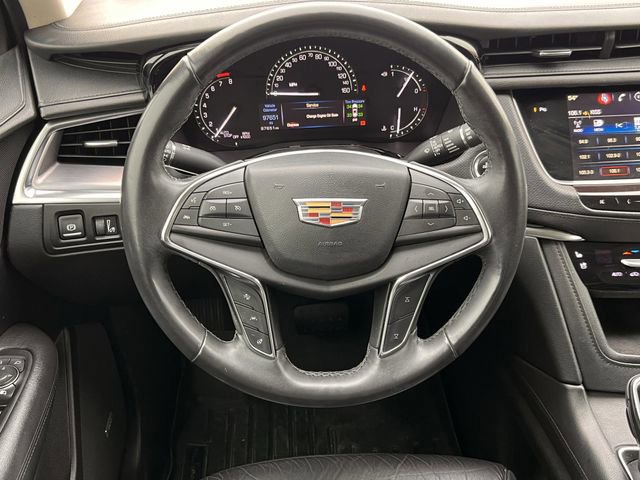 Used 2018 Cadillac XT5 Premium Luxury image 11