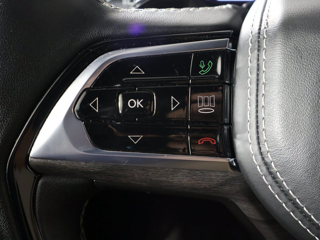 Used 2023 Jeep Grand Cherokee Overland w/ Adv Protech Group III AWD/4WD image 47