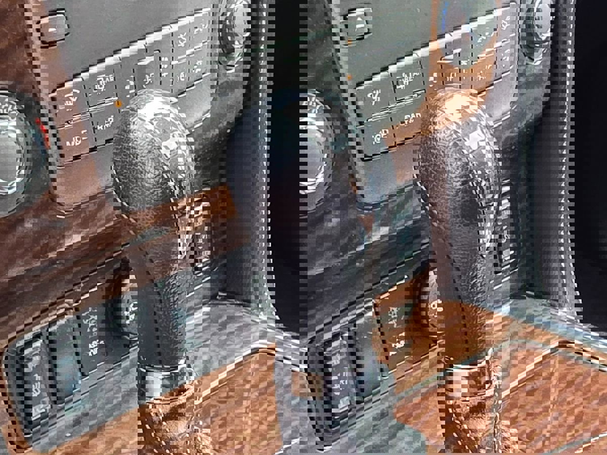 Used 2019 Nissan Armada SL w/ Premium Package image 43