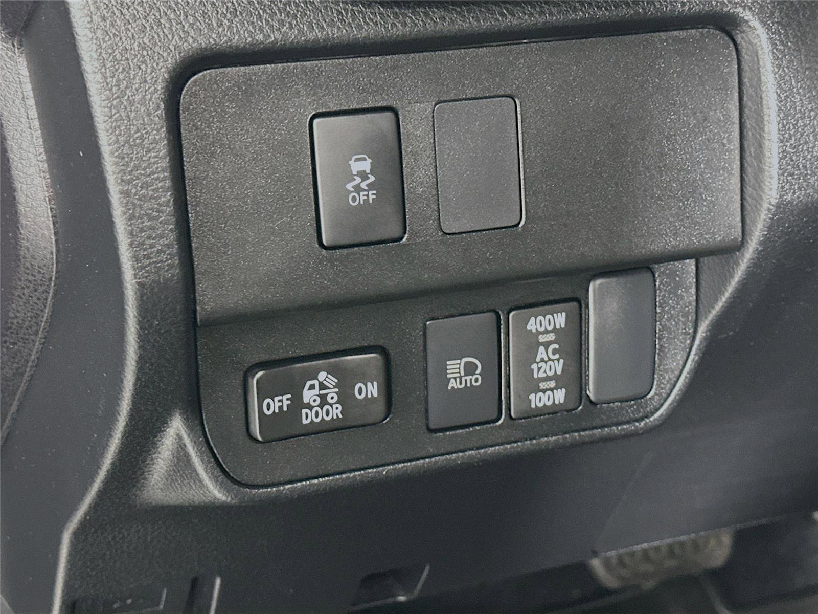 Certified 2023 Toyota Tacoma TRD Off-Road AWD/4WD image 14