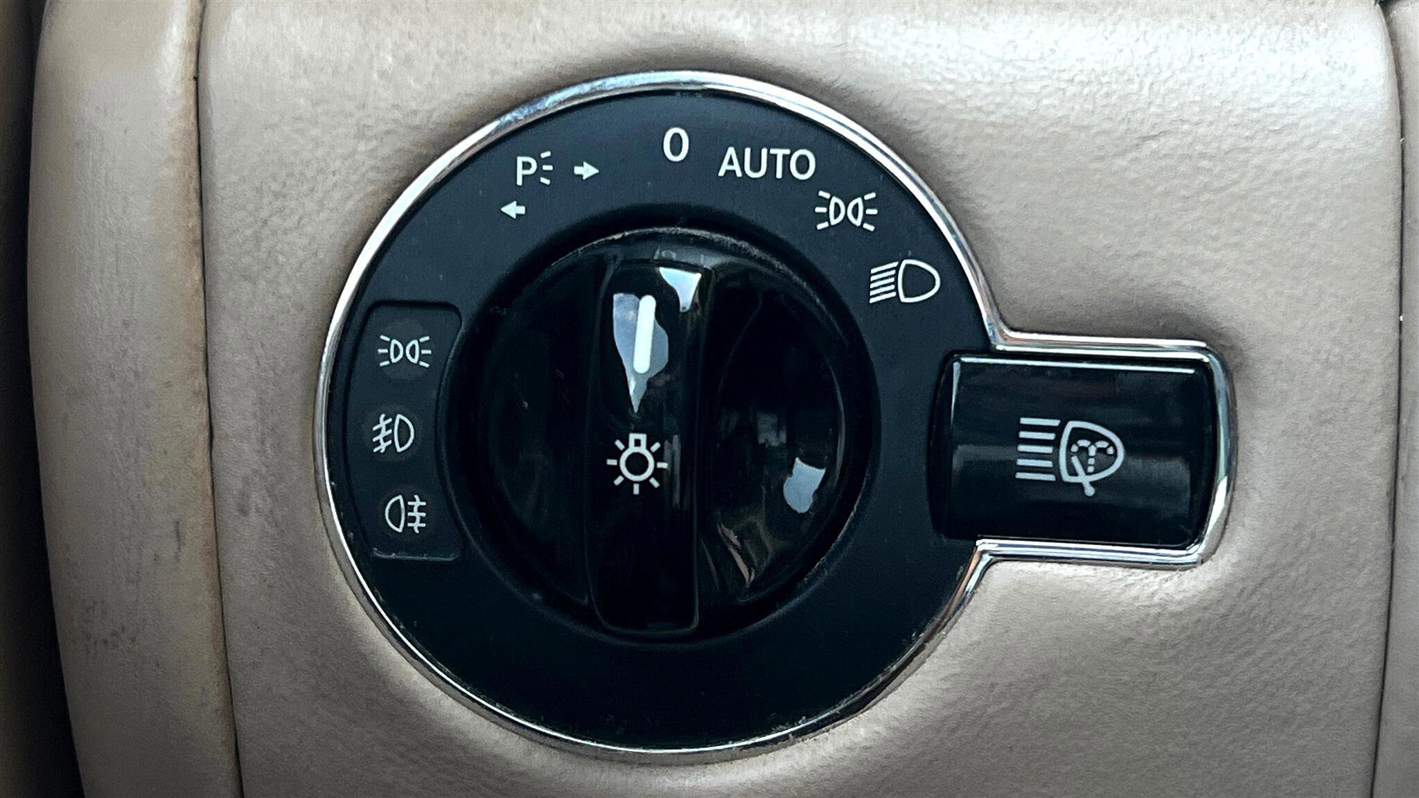 Used 2004 Maybach 57 image 21