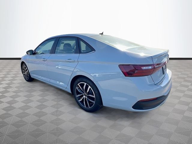 New 2025 Volkswagen Jetta SE FWD image 5