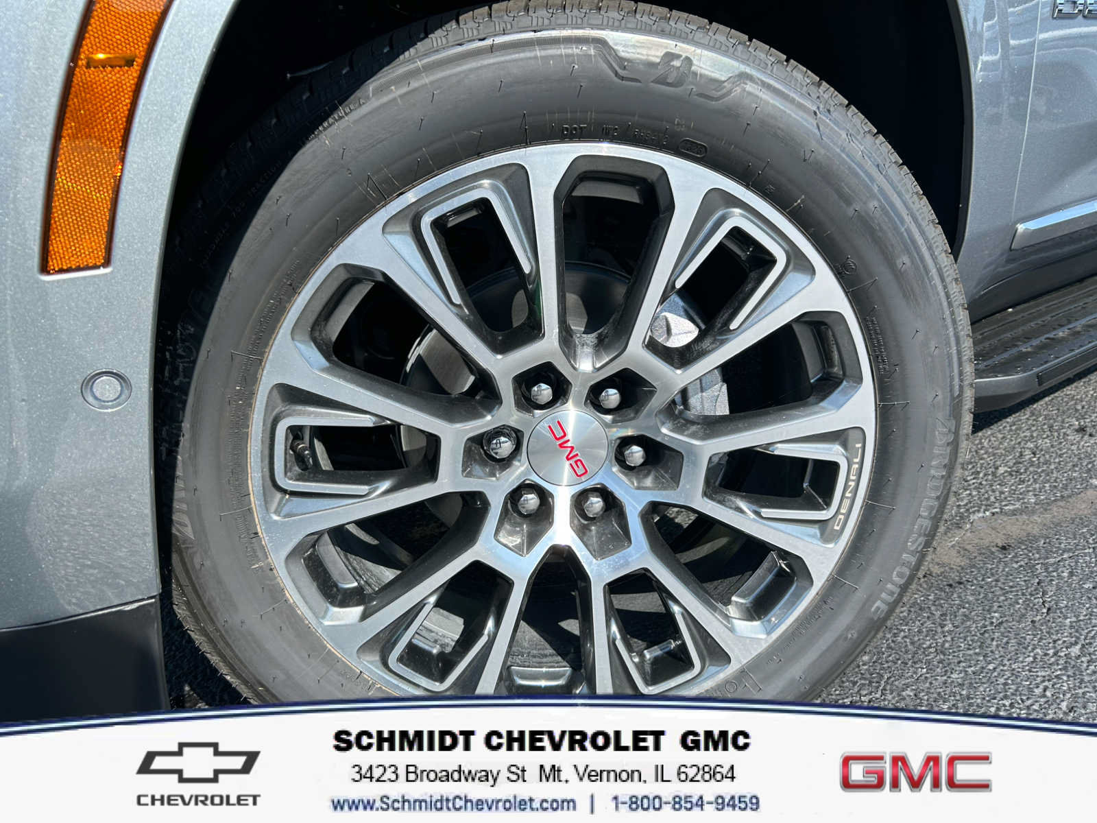 New 2026 GMC Yukon Denali AWD/4WD image 9