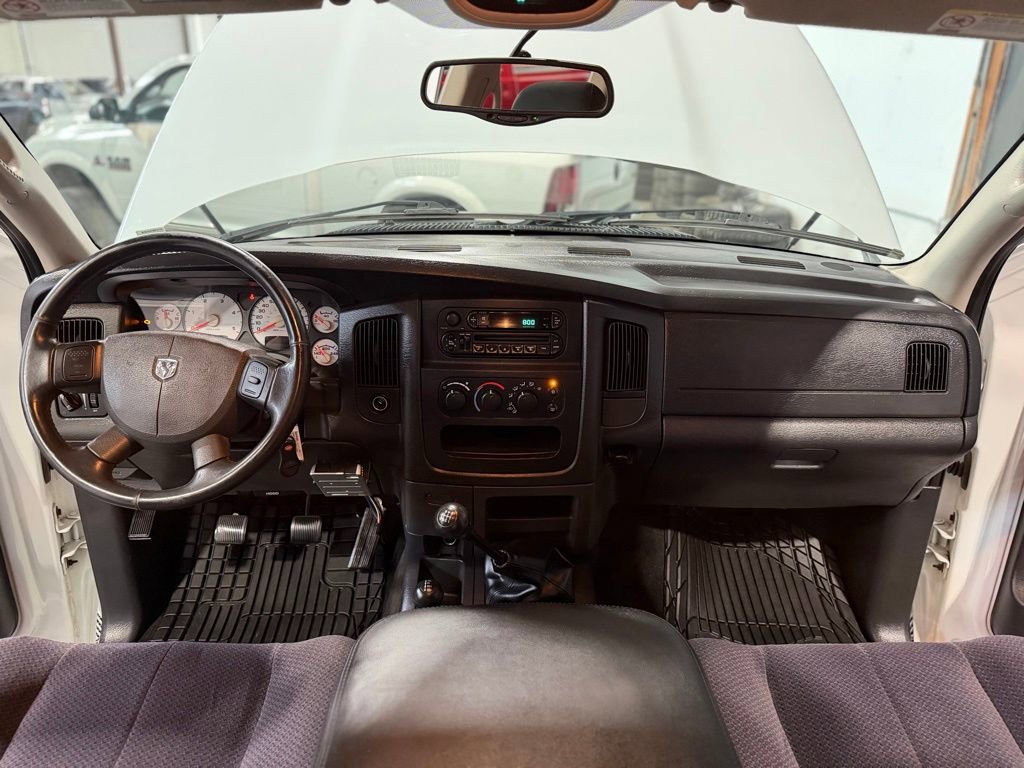Used 2004 Dodge Ram 3500 Truck SLT w/ Sport Appearance Group AWD/4WD image 16