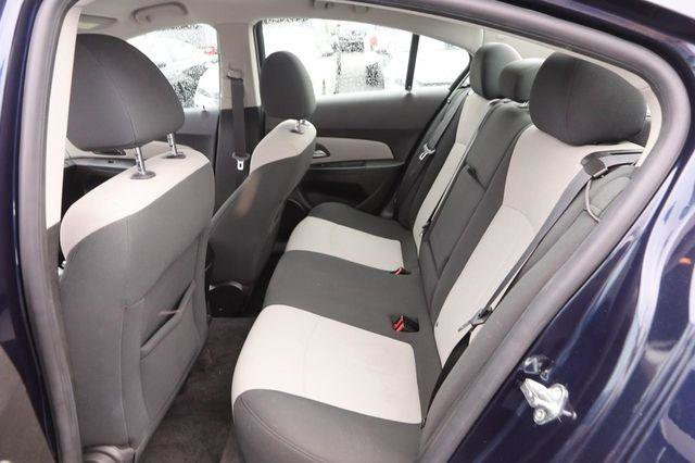 Used 2011 Chevrolet Cruze LS w/ Connectivity Package image 9