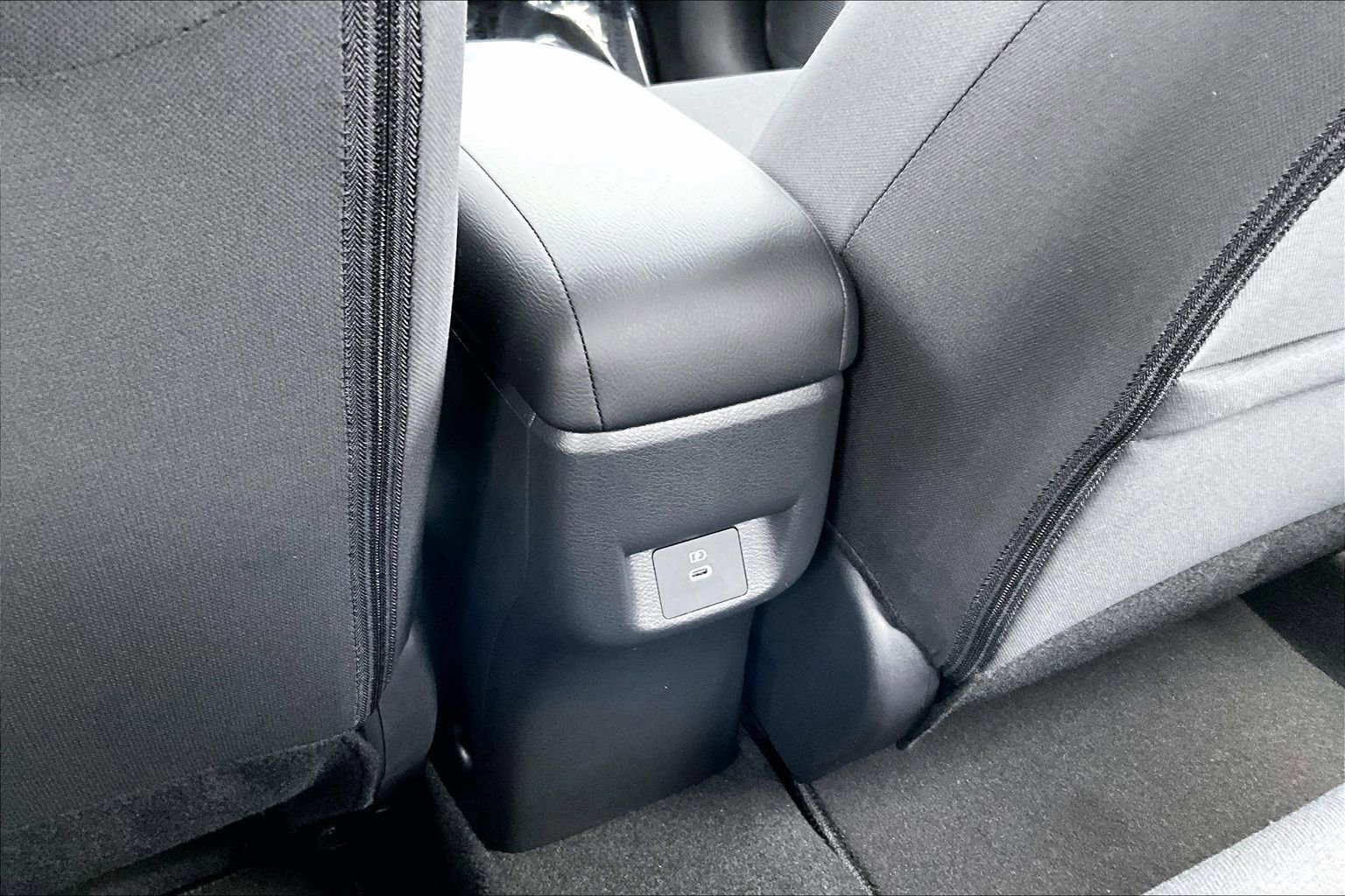 Used 2025 Nissan Versa SV w/ Trunk Package image 2