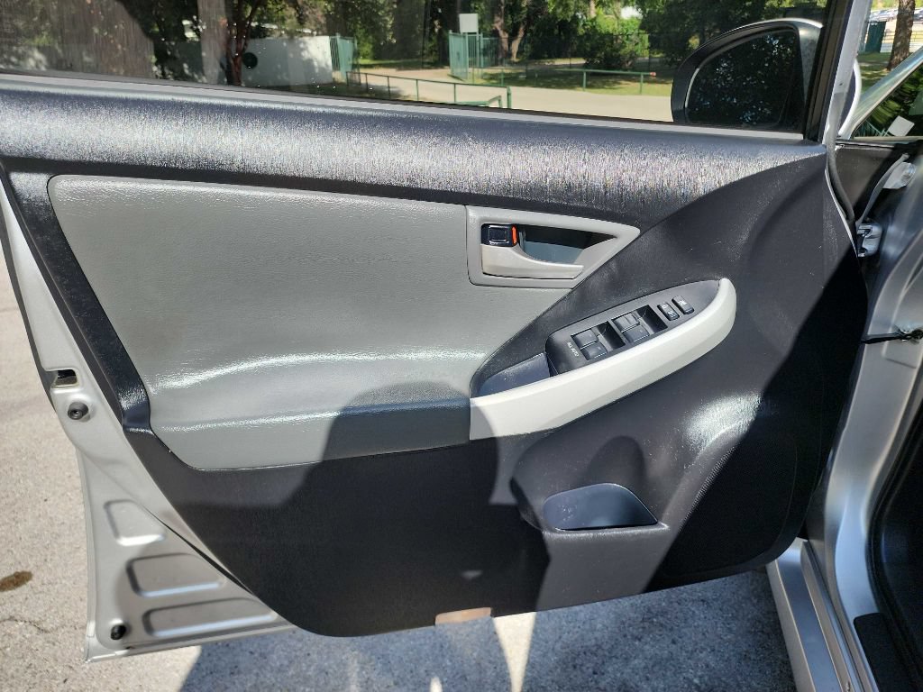 Used 2012 Toyota Prius Two FWD image 11